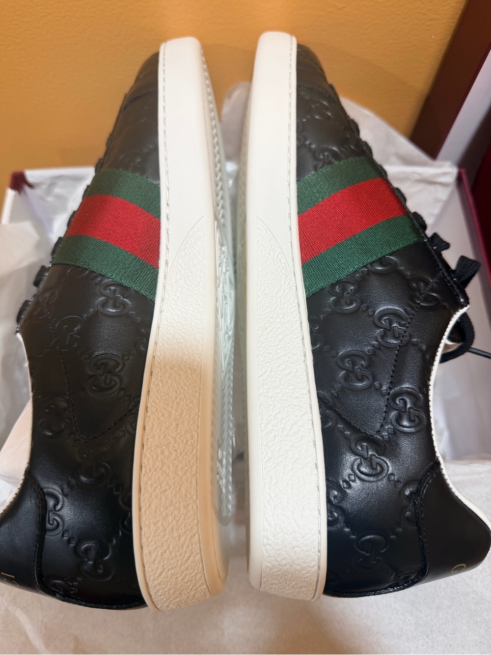 Gucci Men’s Black & Red Betis Glamour Sneakers